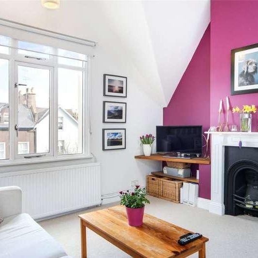 Godolphin Road, London, W12 - Photo 1