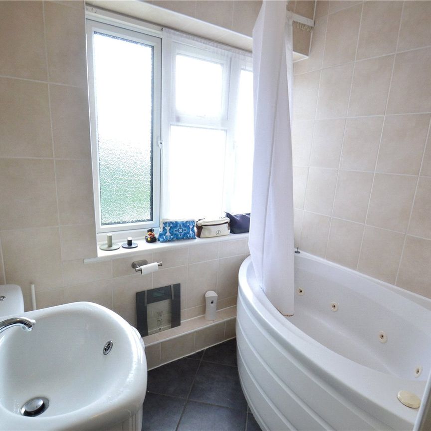 Downs Court Road, Purley, CR8 - Photo 1