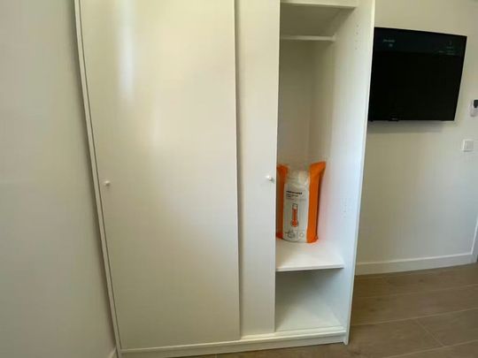 Calle de Orio, Madrid, Community of Madrid 28041 - Photo 1