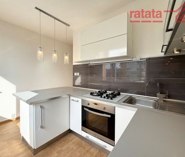 Pronájem bytu 2+1 56 m² - Photo 1