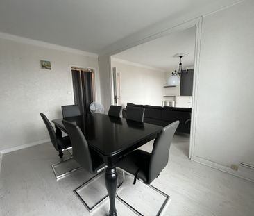 Location Appartement 3 pièces 67m² - Photo 3