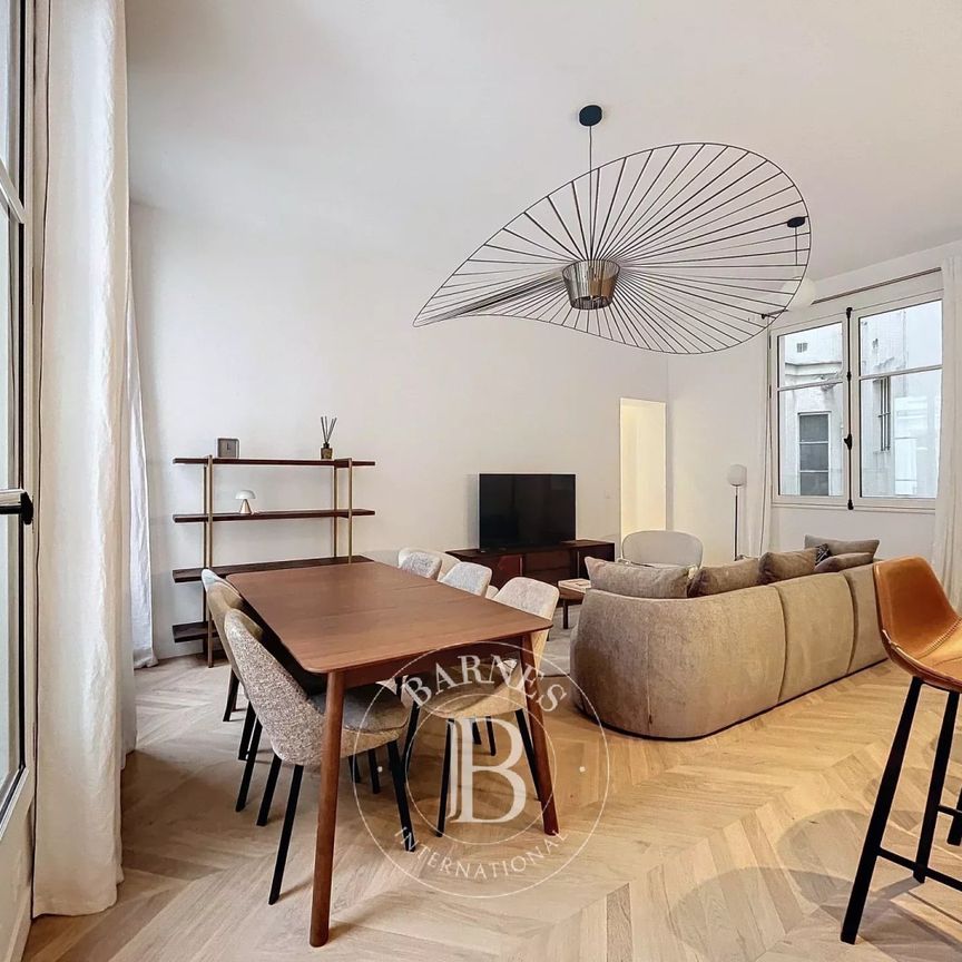 Tout savoir sur cet appartement dans le quartier Parc Monceau, à Paris 8ème - Photo 1