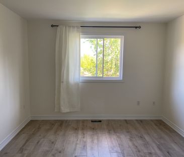 For Lease - 23 Butternut Drive Unit# Upper, Barrie, Ontario - Photo 1