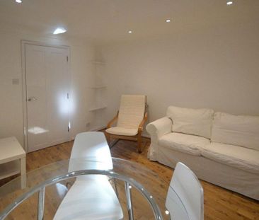 1 bedroom flat to rent - Photo 6