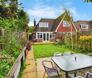 2 bedroom end of terrace house to rent - Photo 3