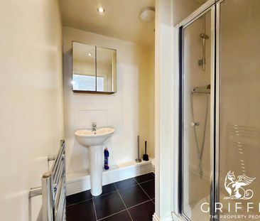 Draper Close, West Thurrock, RM20 - Photo 4