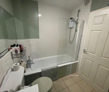 2 bedroom semi-detached house to rent - Photo 3