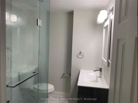 For Lease - 1540 Manorbrook Court Unit# Legal Basement, Mississauga, Ontario - Photo 3
