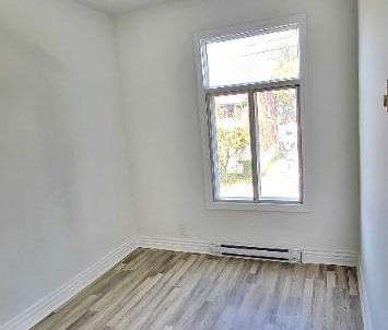 Appartement 3 ½ rénové Métro Honoré-Beaugrand à Mercier-Hochelaga-M... - Photo 2