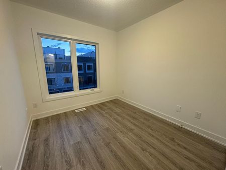 For Lease - 23 Canton Lane Unit# 43, Whitchurch-Stouffville, Ontario - Photo 5