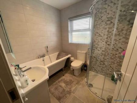 3 bedroom property to rent in Craigavon - Photo 4