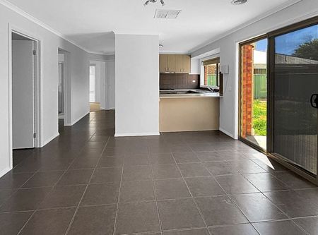 2 Greenfield Drive, Epsom - Photo 3