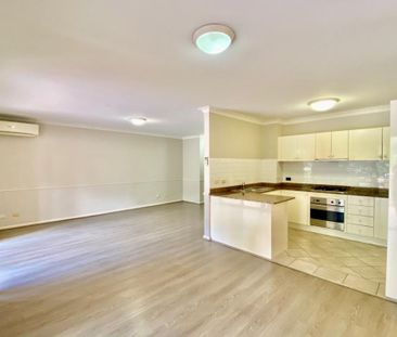 Spacious Unit ! - Photo 1