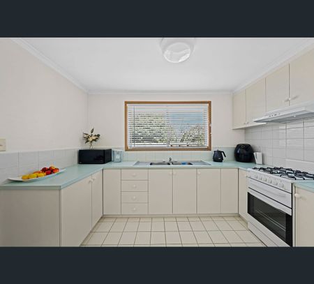 1/458 Centre Road, Berwick, Vic 3806 - Photo 3