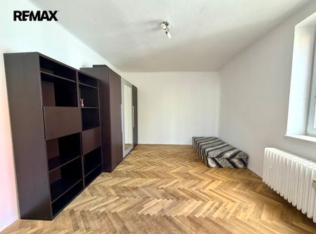Pronájem bytu 3+1 v osobním vlastnictví 79 m², Praha 9 - Kbely - Фото 4