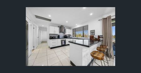 Exceptional Double-Story Residence with Hawkesbury River Views - Photo 2