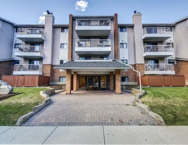 Massive Two bedroom suite in Lower Mount Royal | Calgary - Photo 1