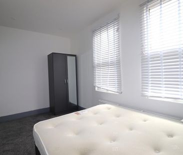 5 bedroom terraced house to rent - Photo 6