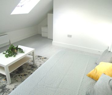 Room in a Shared House, Bulstrode Avenue, TW3 - Photo 4