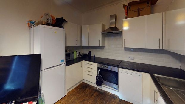 Queens Road, Hyde Park - Photo 1