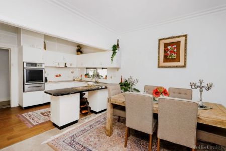 3 Bed, 2 Bath - Photo 4