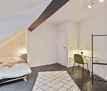 Room at Rue de Pavie 111 - Photo 1