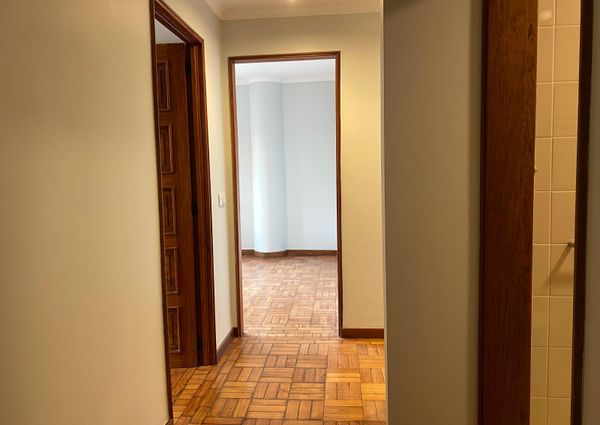 Fantástico Apartamento T1 para Arrendamento sobre o Douro