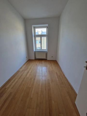 HÜBSCHE 2 ZIMMER WOHNUNG - NÄHE ELTERLEINPLATZ - 2. Stock mit Lift - Photo 2