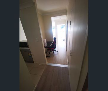 Convenient 1 Bedroom Apartment Furnished - Photo 5