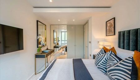 A luxurious interior designed one-bedroom 3rd floor apartment set over 542 SqFt comprising a large open-plan reception room leading onto a private inset balcony. EPC rating B | Council Tax Band E - Photo 4