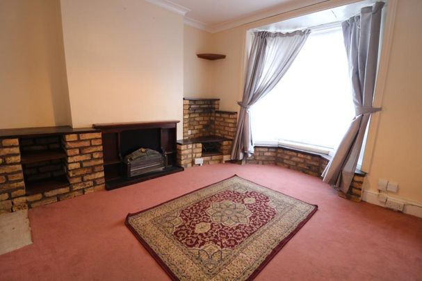 3 bedroom semi-detached house to rent - Photo 1