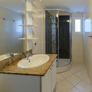 Apartment - Photo 3