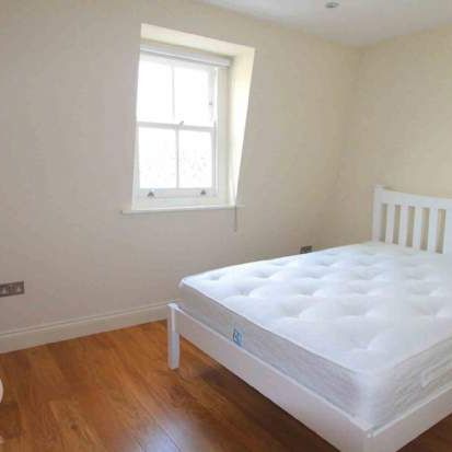 1 bedroom property to rent in London - Photo 1