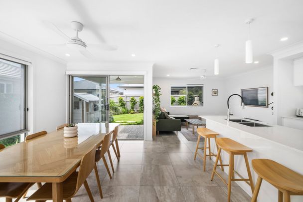 Coastal-Inspired Luxury Family Home - Photo 1