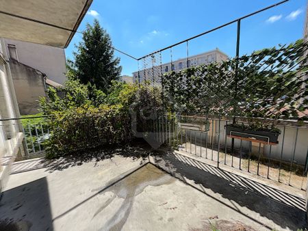 Location Appartement 3 pièce(s) 64 m2 +garage fermé, - Photo 4