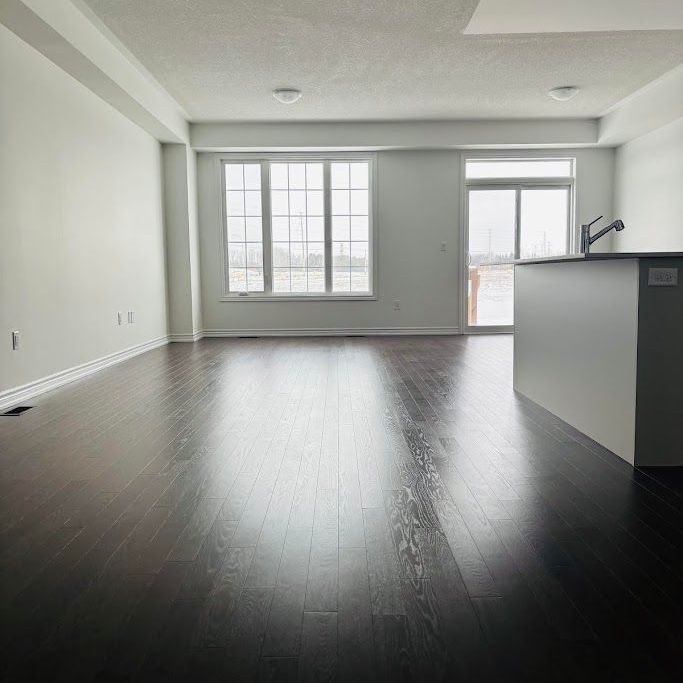 For Lease - 10 Reigate Avenue, Whitby, Ontario - Photo 1