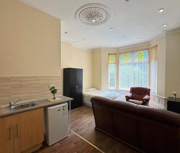 Studio to rent - Photo 4