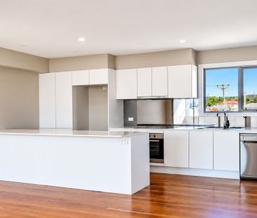 3/8A Bourke Street, Adamstown - Photo 4