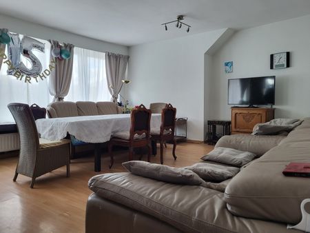 Ruim 3-slaapkamerappartement in hartje Deinze - Foto 3