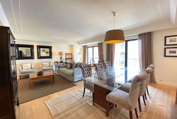 3 Bedroom Apartment with swimming pool, Benfica, Lisboa