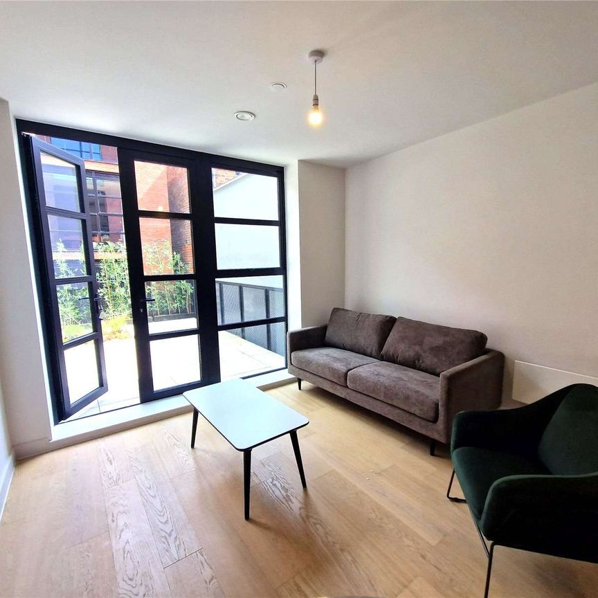 Fully Furnished two bedroom apartment in the Stunning Photographic Works development with an allocated parking space. - Photo 1