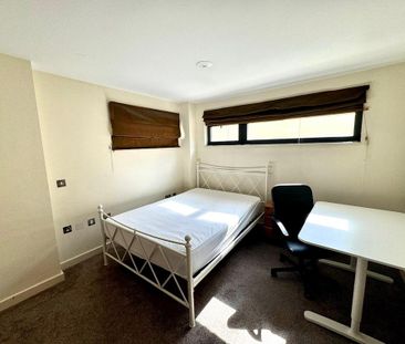 2 bedroom flat to rent - Photo 4