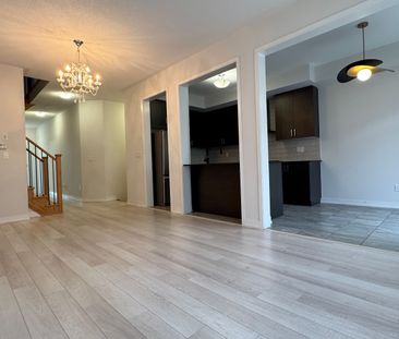 For Lease - 120 Knott End Crescent, Newmarket, Ontario - Photo 1