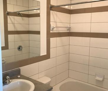 JUIN, 2 1/2, SECTEUR DE CHOIX - Photo 3