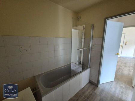 Location Appartement 2 pièces 42m² LAVAL 53000 - Photo 4