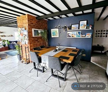 5 bedroom semi-detached house to rent - Photo 5