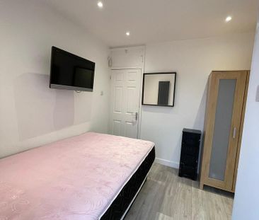House share to rent - Photo 2