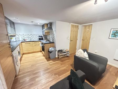 1 bedroom flat to rent - Photo 5