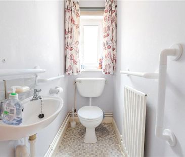 3 bedroom bungalow to rent - Photo 1