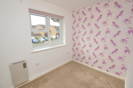 2 bedroom semi-detached house to rent - Photo 5